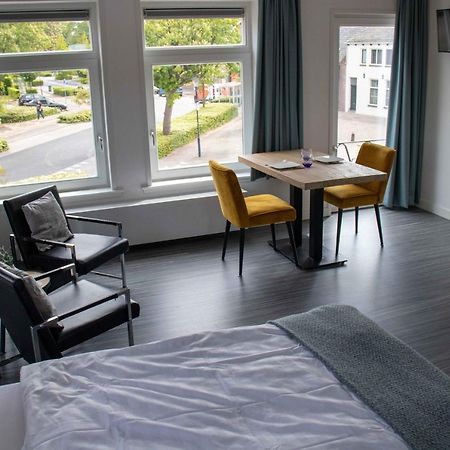 The Town Hotel Studios Appartments Zuidzande Eksteriør bilde