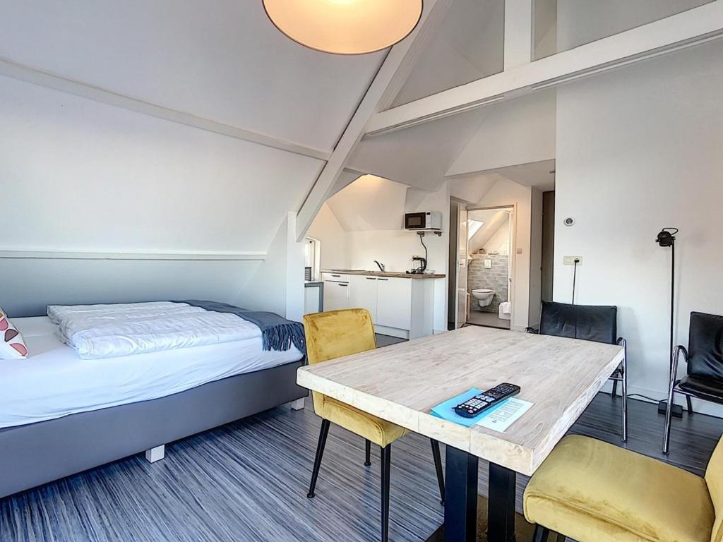 The Town Hotel Studios Appartments Zuidzande Eksteriør bilde