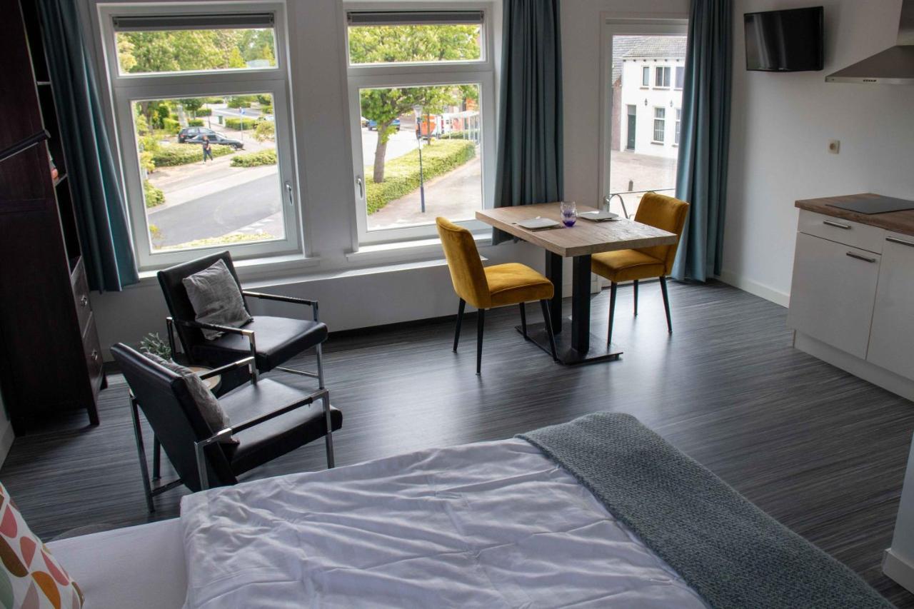 The Town Hotel Studios Appartments Zuidzande Eksteriør bilde