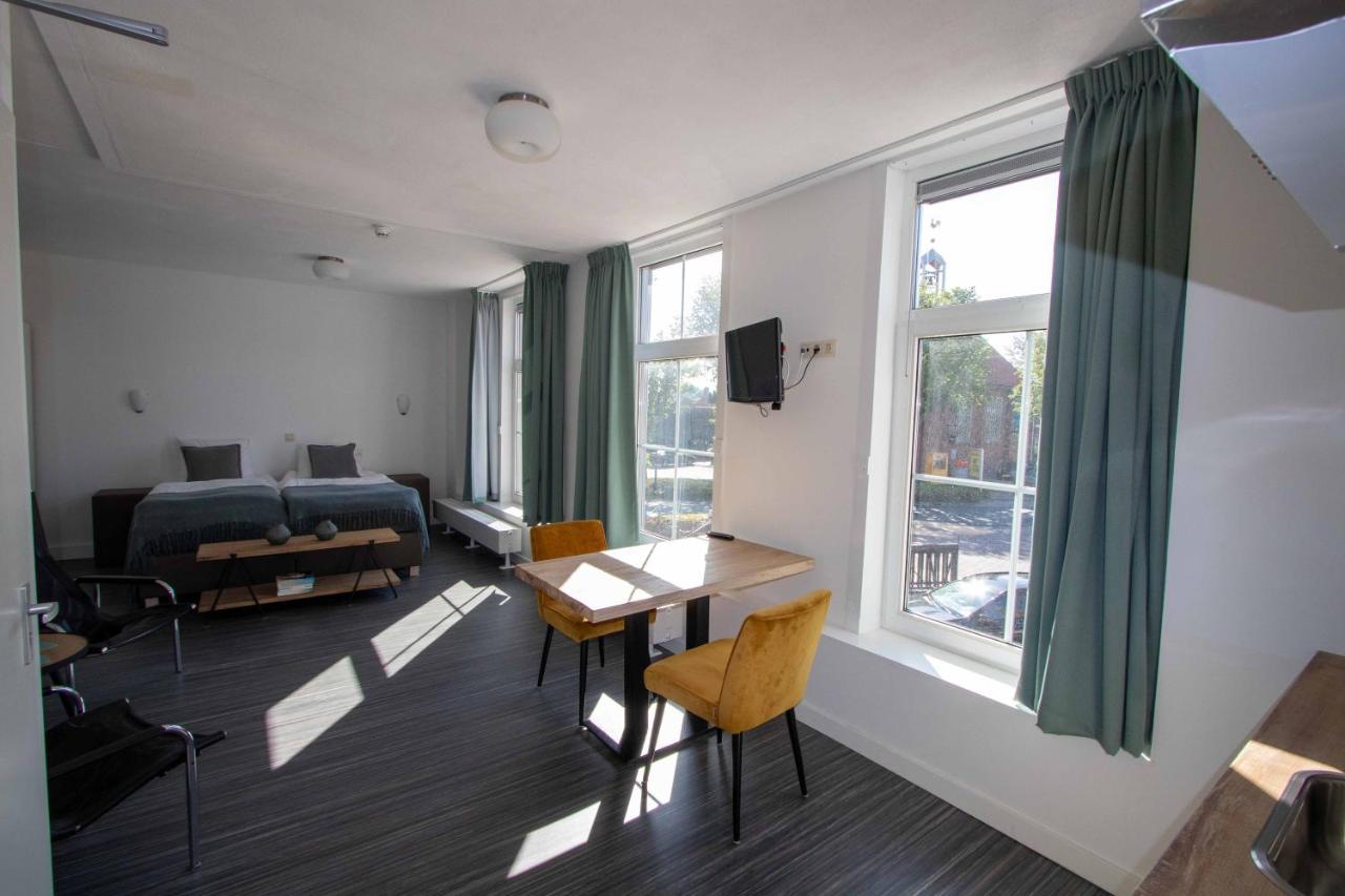 The Town Hotel Studios Appartments Zuidzande Eksteriør bilde